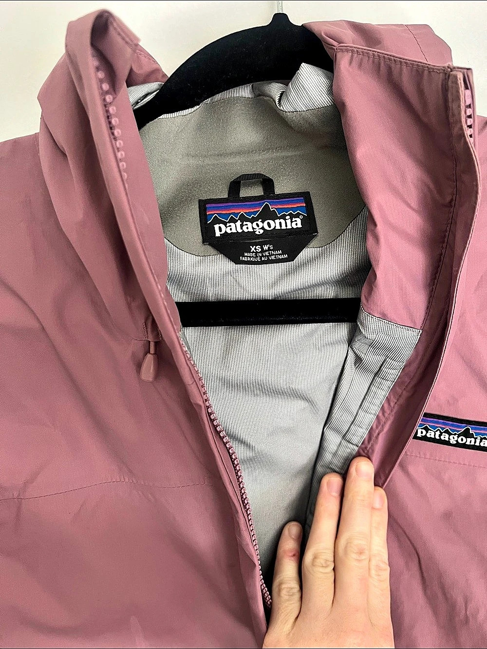 Patagonia Torrentshell 3L Rain Jacket Pink XS - Picture 3 of 4